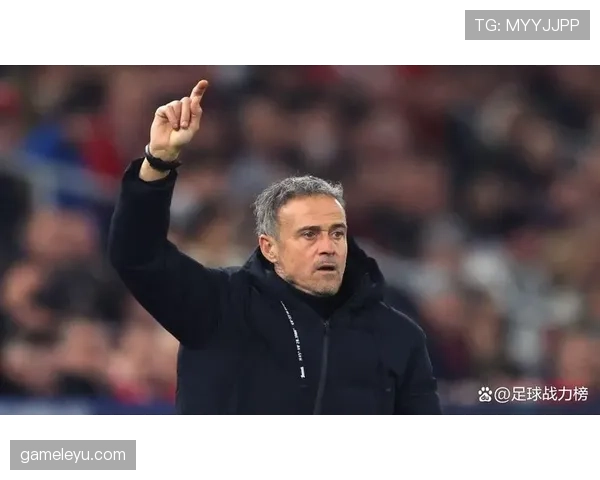 恩里克战术革新引领现代足球变革,成功与创新并重引关注 恩里克战术革新引领现代足球变革,成功与创新并重引关注