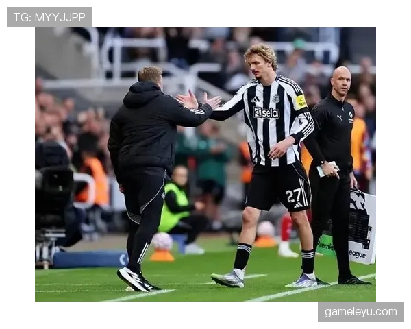 伊萨克状态火热展现惊人进攻潜力，为球队未来注入强劲新动力