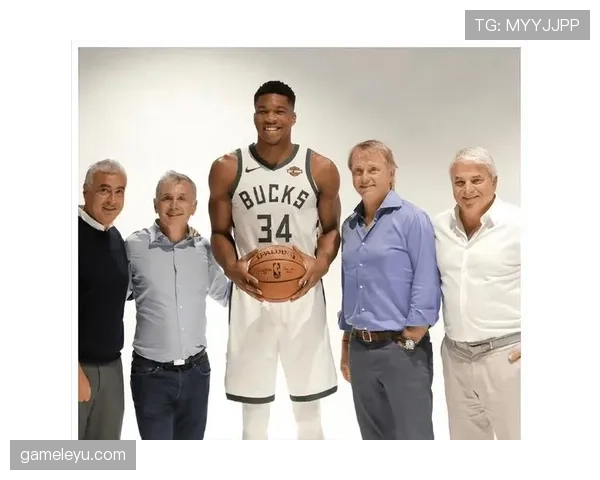 字母哥家车库停的不是车,是队友的梦